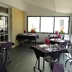 Logis Restaurant De La Cloche 2*