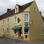ホテル Logis Restaurant De La Cloche Le Theil-sur-Huisne