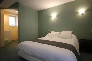 Logis Restaurant De La Cloche 2*